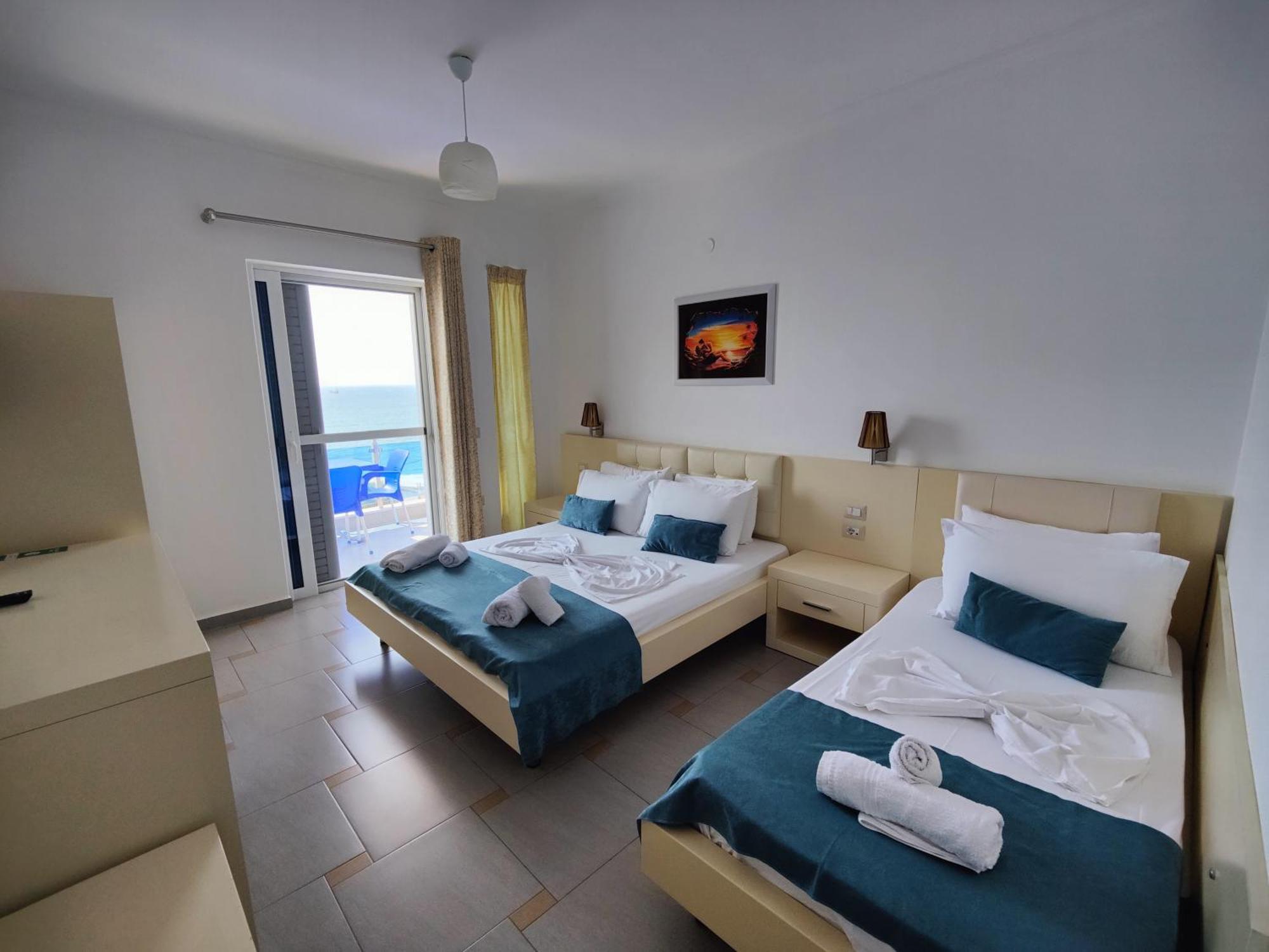 B&G Holiday Sarandë Exterior foto